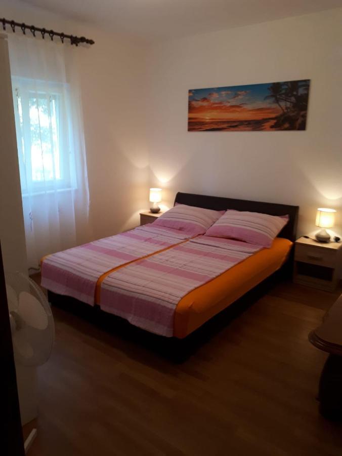 Apartman Laura Apartment Kaštela Екстериор снимка