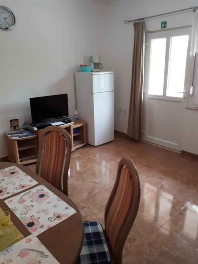 Apartman Laura Apartment Kaštela Екстериор снимка